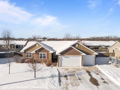 1587 Lone Oak Drive, NEENAH, WI, 54956 | Card Image