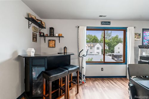 83 Rosebud Ln, Mount Clemens, MI, 48043-1478 | Card Image