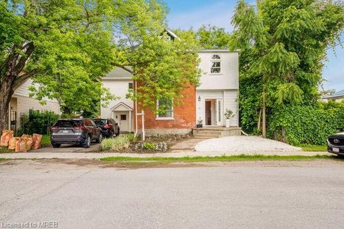 31 Napier Street, Campbellford, ON, K0L1L0 | Card Image