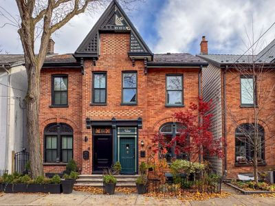 9 Wellesley Ave, House attached with 3 bedrooms, 2 bathrooms and null parking in Toronto ON | Image 1