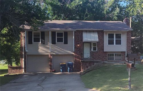11236 S Smart Avenue, Sugar Creek, MO, 64054 | Card Image