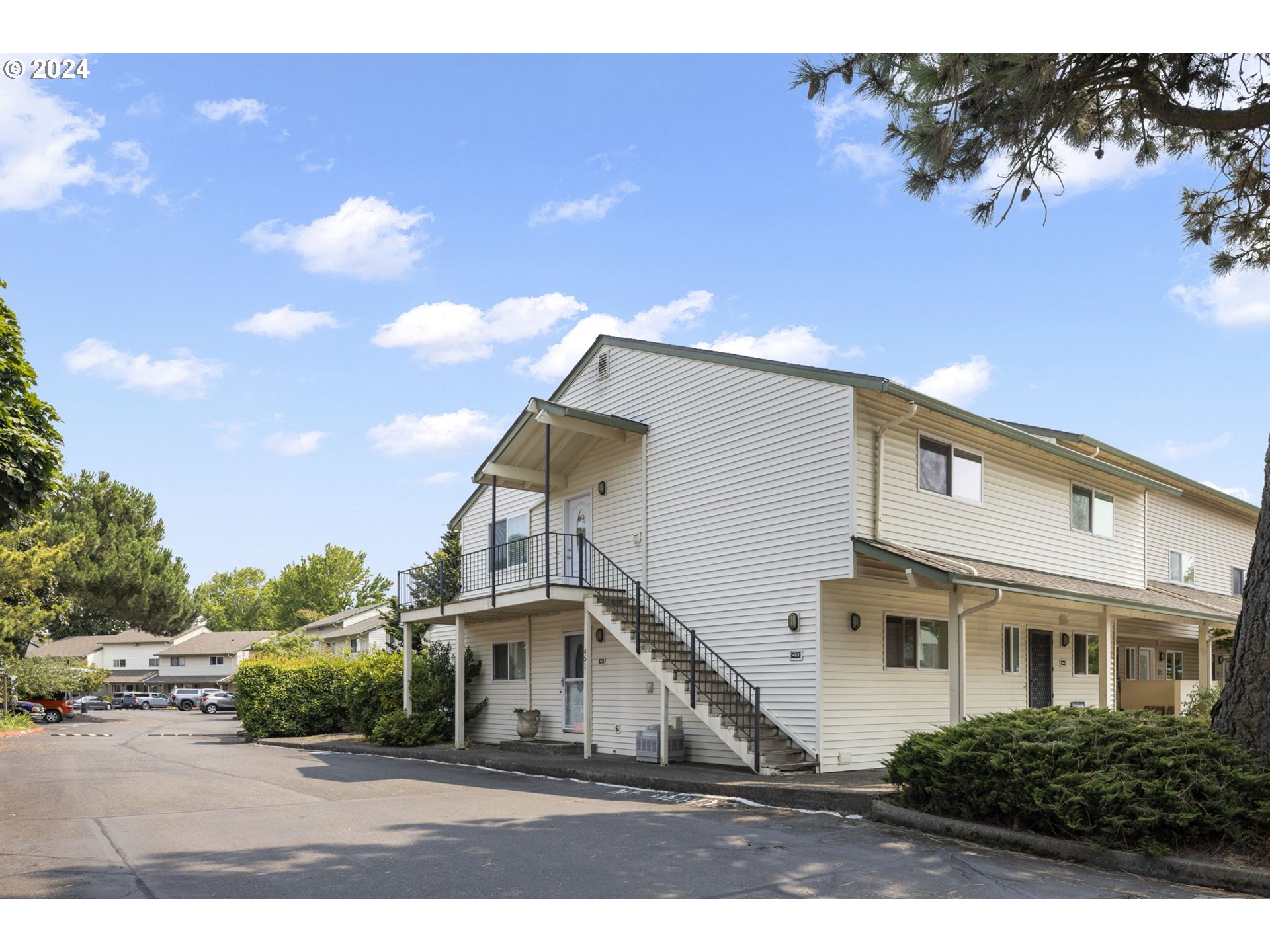 Hayden Bay Dr, Portland, OR 97217