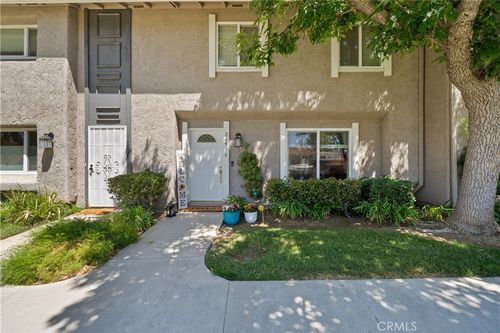 26914 Via Terraza, Saugus, CA, 91350-2260 | Card Image