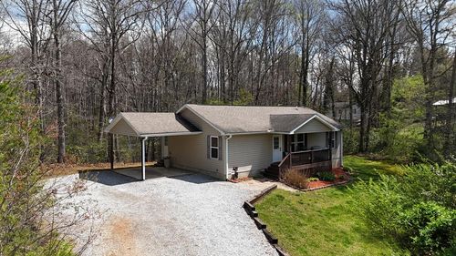 133 Underburg Ln, Franklin, NC, 28734-6669 | Card Image