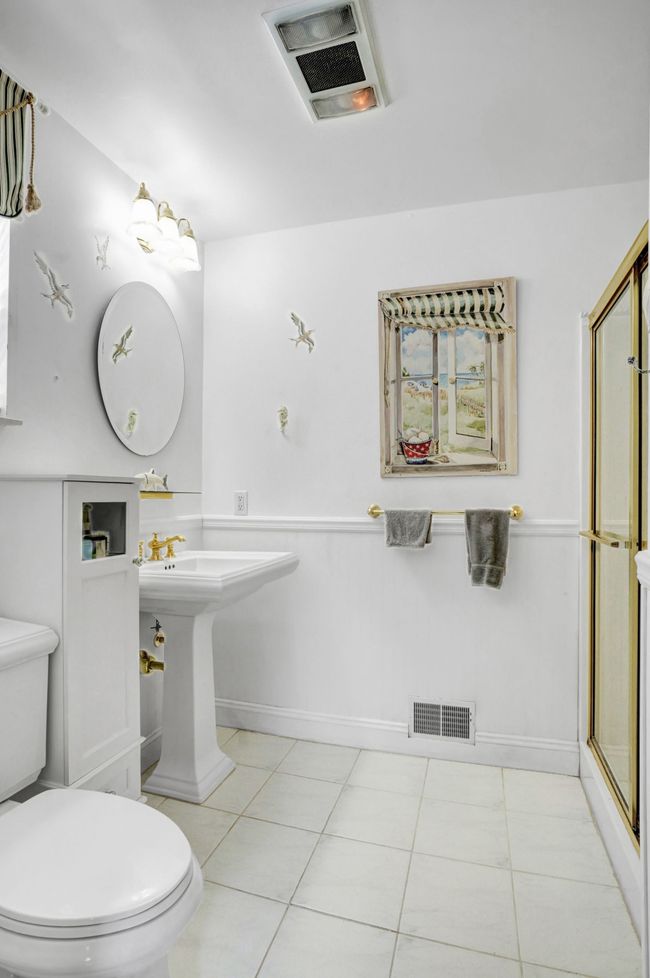519 W Flint St, House other with 3 bedrooms, 3 bathrooms and null parking in Davison MI | Image 35