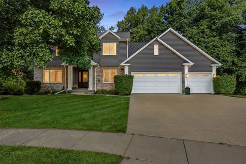 4928 Olde Mill Ct Ne, Cedar Rapids, IA, 52411-6783 | Card Image