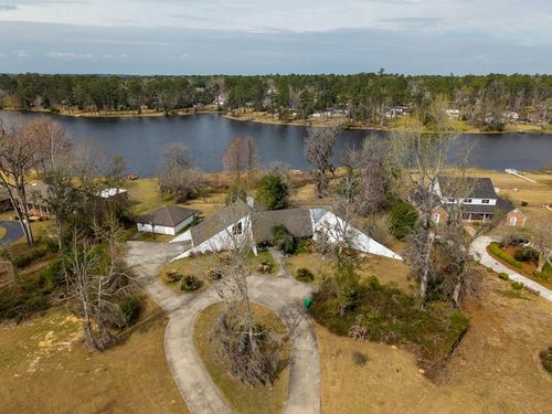 806 S Lakeshore Dr, Valdosta, GA, 31605-6429 | Card Image