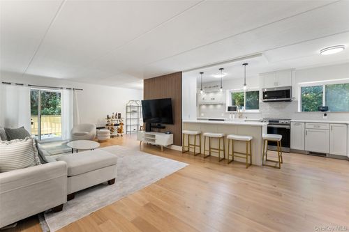 2b-412 Benedict Ave, Tarrytown, NY, 10591-4908 | Card Image