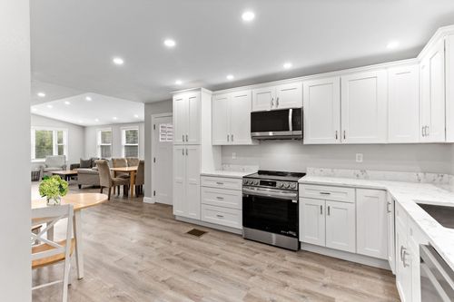 188 Page St, Avon, MA, 02322-1256 | Card Image