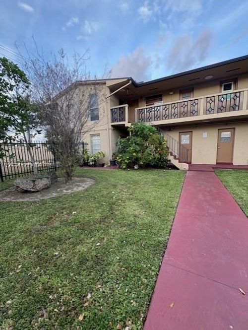 1116-3901 Sw 78th Ct, Miami, FL, 33155-3538 | Card Image