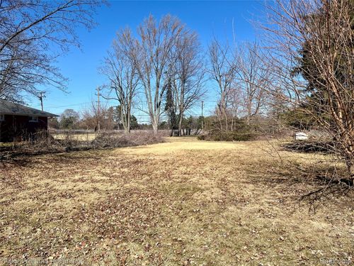 45134 Jeannette, Van Buren Charter Township, MI, 48111 | Card Image