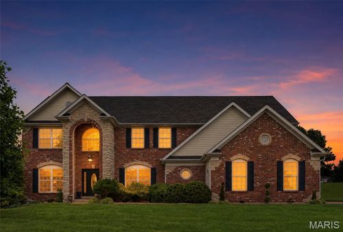 371 Galahad Ct, Weldon Spring, MO, 63304-5700 | Card Image