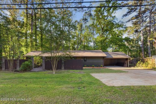 1917 E Northside Dr, Jackson, MS, 39211-6123 | Card Image