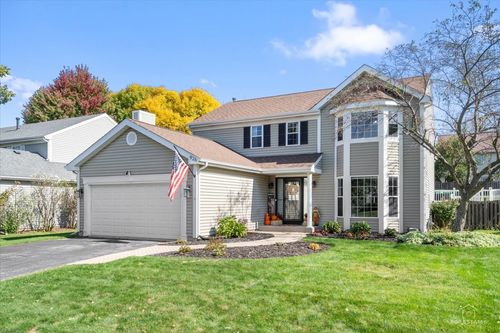 926 Stone Creek Cir, Crystal Lake, IL, 60014-1935 | Card Image