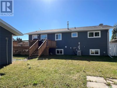 30 Marion Cres, House other with 5 bedrooms, 3 bathrooms and null parking in Meadow Lake SK | Image 3