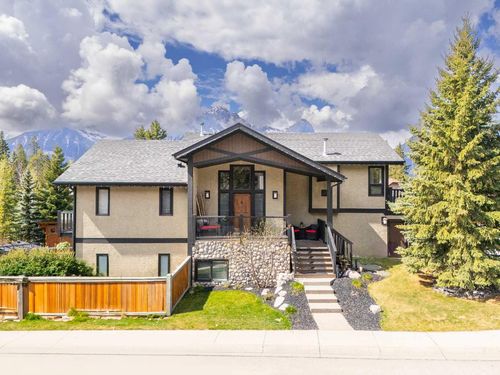 101 Wapiti Close, Canmore, AB, T1W3B2 | Card Image