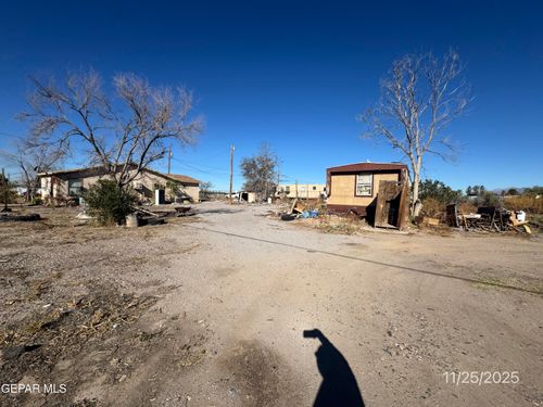 100 Thompson St, Mesquite, NM, 88048-9334 | Card Image