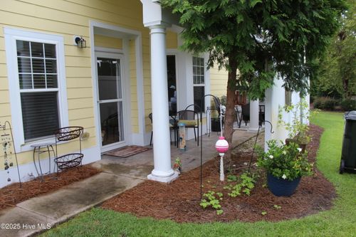 100 Treasure Cv, Newport, NC, 28570-9245 | Card Image