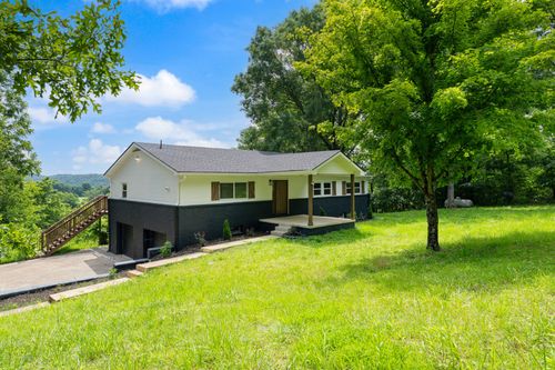 213 Delina Boonshill Rd, Petersburg, TN, 37144-7827 | Card Image