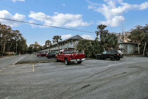 59-201 College Blvd E, Niceville, FL, 32578-1350 | Card Image