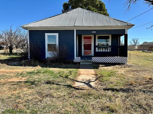 844 Pine St, Colorado City, TX, 79512-4322 | Card Image