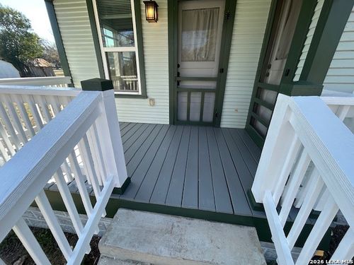 506 S Goodrich St, Seguin, TX, 78155-6339 | Card Image