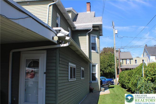 38 E Susquehanna St, House other with 4 bedrooms, 2 bathrooms and null parking in Allentown PA | Image 6