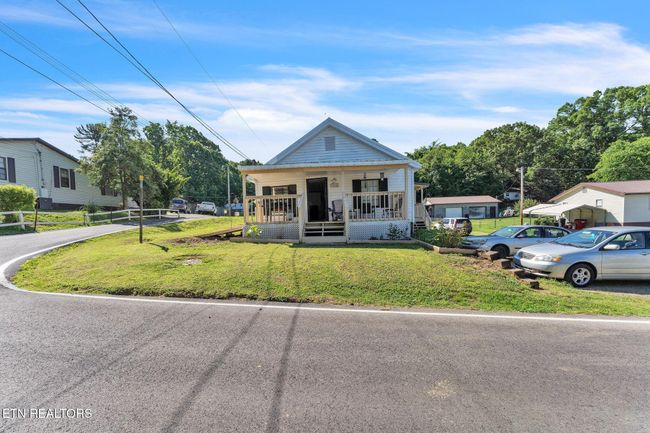 1810 Creason Dr, House other with 3 bedrooms, 2 bathrooms and null parking in Maryville TN | Image 5