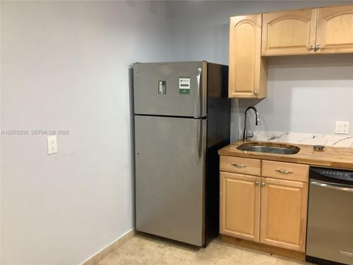111w-2801 Ne 183rd Street, Aventura, FL, 33160 | Card Image