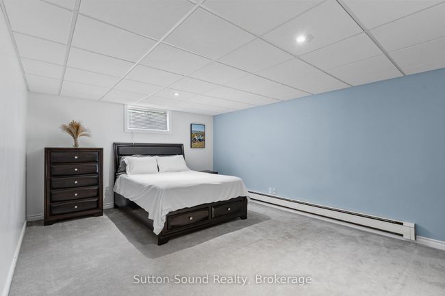 232 4th Ave, House other with 4 bedrooms, 3 bathrooms and 4 parking in Hanover ON | Image 32