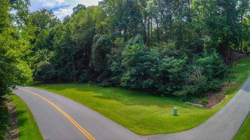 4828 Cherokee Hills Dr, Salem, VA, 24153 | Card Image