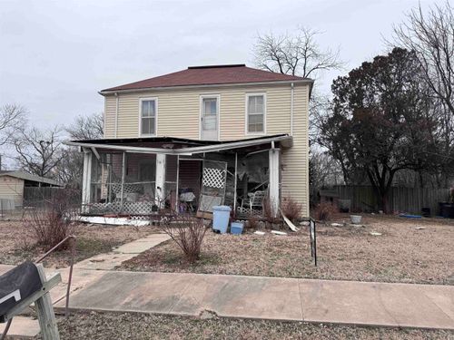 1420 Olive St, Winfield, KS, 67156-1829 | Card Image