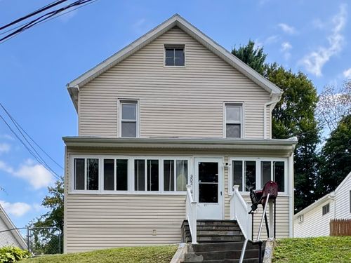 302 Lakeview Ave, Waterbury, CT, 06705-2145 | Card Image