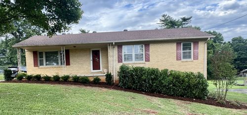 116 Westwood 5th Ave, McMinnville, TN, 37110-3041 | Card Image