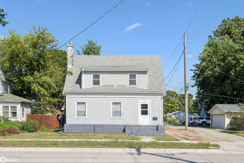 103 E Henry St, Mount Pleasant, IA, 52641-1652 | Card Image
