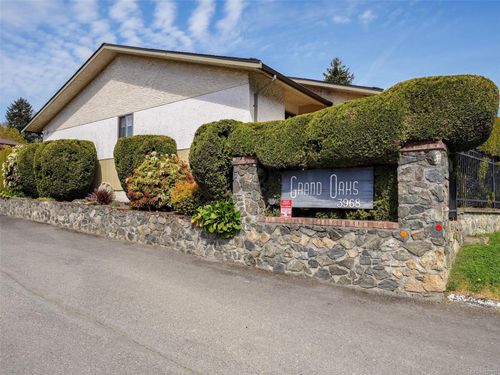 5-3968 Cedar Hill Rd, Victoria, BC, V8N3B8 | Card Image