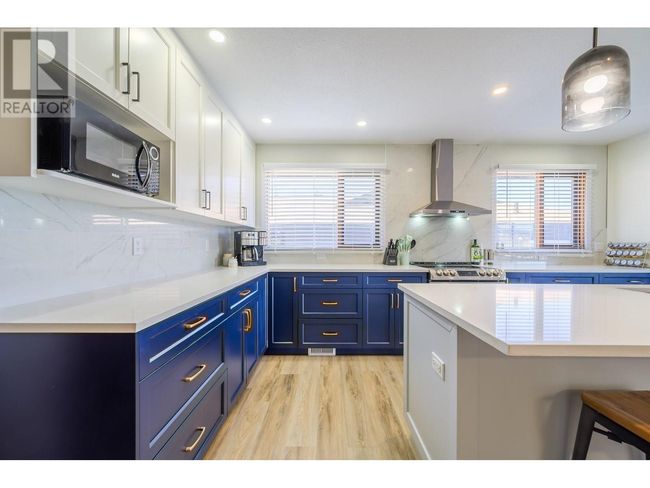 356 Gleneagles Dr, House other with 6 bedrooms, 5 bathrooms and 2 parking in Kamloops BC | Image 11
