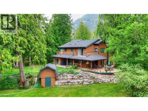 2827 Evin Rd, Slocan Park, BC, V0G2E0 | Card Image