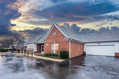 40-43 Peyton Ridge Cv, Collierville, TN, 38017-3796 | Card Image