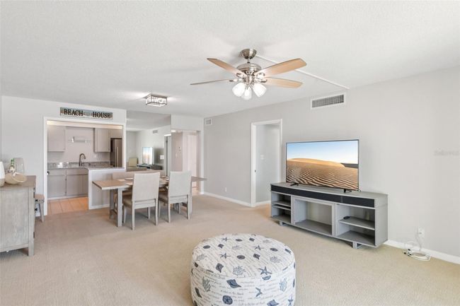 APT-202 - 400 64 Th Ave, Condo with 2 bedrooms, 2 bathrooms and null parking in ST PETE BEACH FL | Image 5