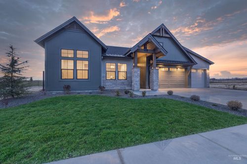 2627 N Buhrstone Ave, Eagle, ID, 83616-1458 | Card Image