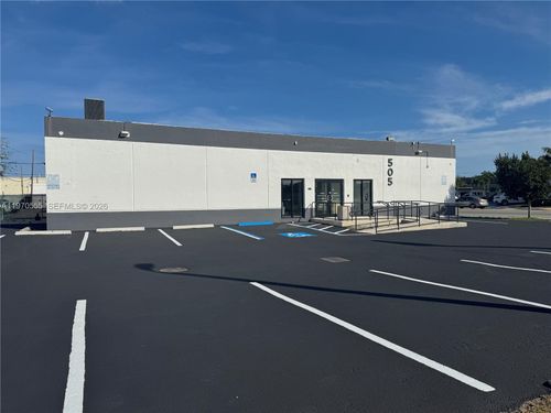 505 Ne 125th St, North Miami, FL, 33161-4718 | Card Image