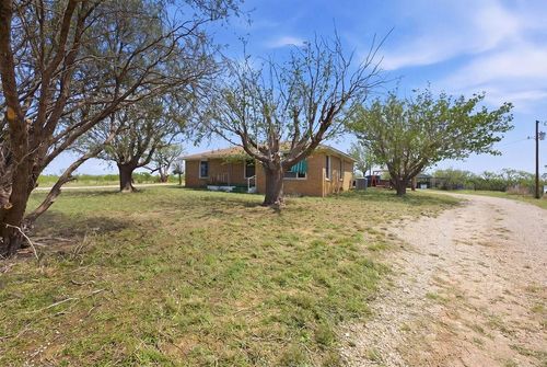 2330 County Road 125, Colorado City, TX, 79512-8428 | Card Image