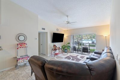 1507 - 1500 Crestwood Court S, Condo with 3 bedrooms, 2 bathrooms and null parking in Royal Palm Beach FL | Image 2