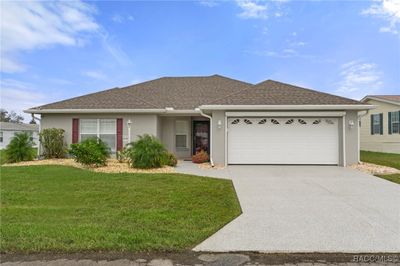 5212 Oxford Court, House other with 3 bedrooms, 2 bathrooms and 2 parking in Wildwood FL | Image 1