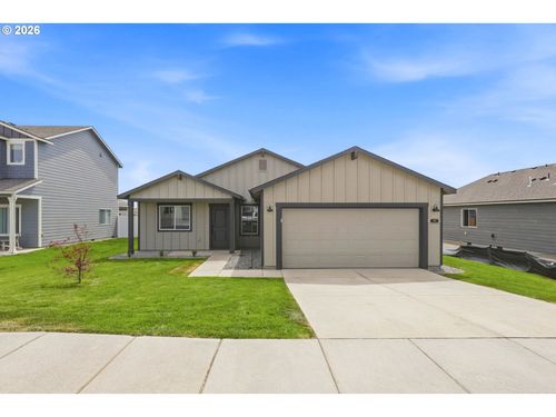 876 E Kinsley Ave, Hermiston, OR, 97838-2359 | Card Image