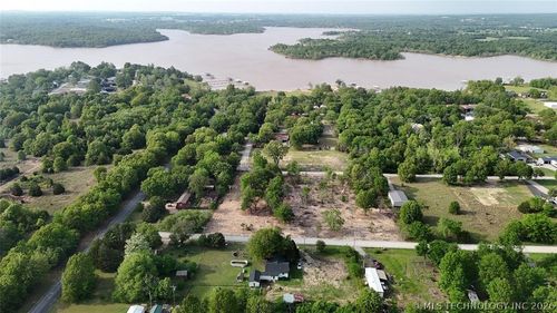 4 E 1168 Road, Eufaula, OK, 74432 | Card Image