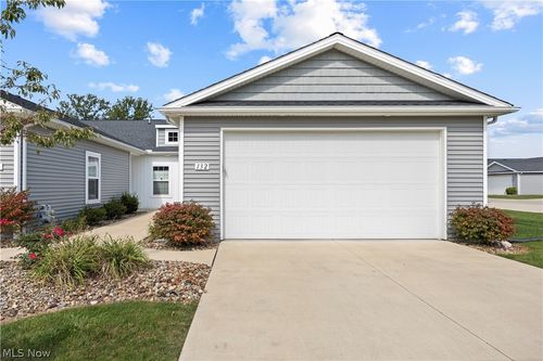132 Acorn Ln, Elyria, OH, 44035-6514 | Card Image