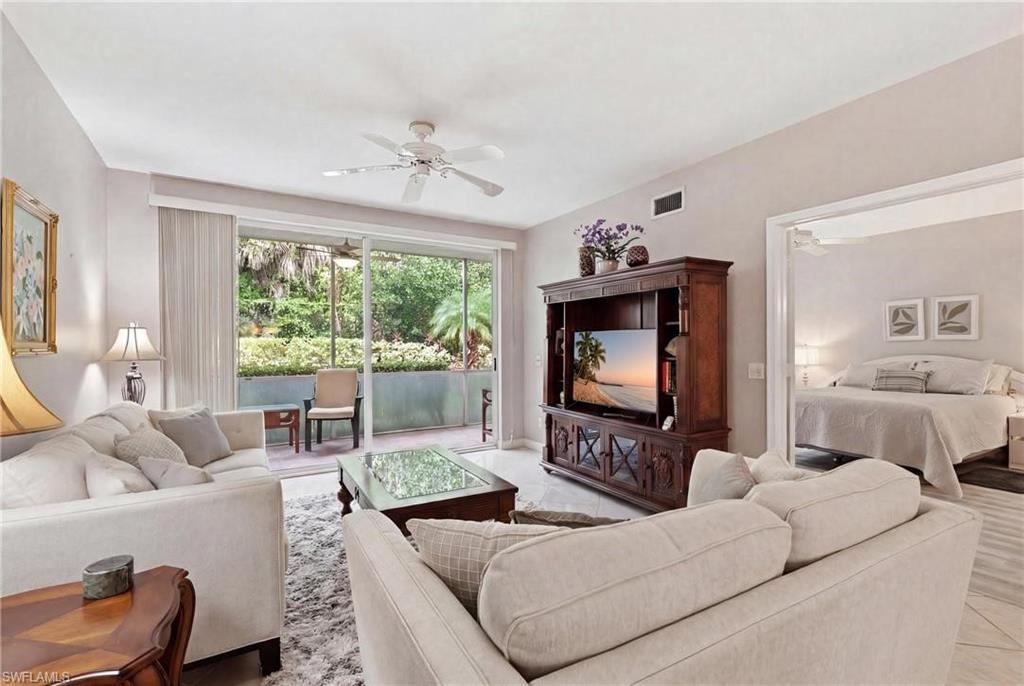 Residential in NAPLES 3