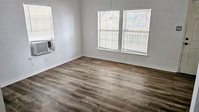 Living room in unit A. | Image 35